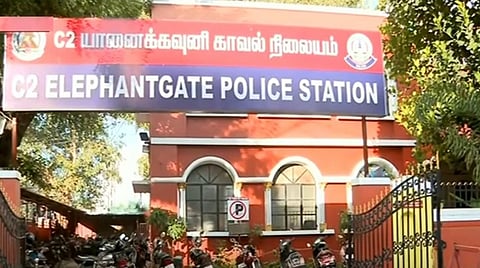 சென்னை | நகை கடையில் 2 கிலோ நகையுடன் ஊழியர் ஓட்டம்