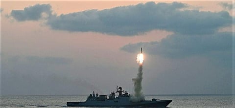 நாட்டின் நலன்களை காக்க தயார் நிலையில் இருக்கிறோம்: இந்திய கடற்படை அறிவிப்பு