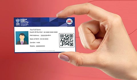 நோயாளி விவரமறிந்து சிகிச்சை அளிக்கும் ‘ஆயுஷ்மான் பாரத்’ அட்டை: மக்களிடம் விழிப்புணர்வை ஏற்படுத்த வலியுறுத்தல்