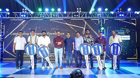 சிறந்த ஊழியர்களுக்கு கார், பைக் வழங்கி ஊக்கம் தந்த சென்னை ஐடி நிறுவனம்!