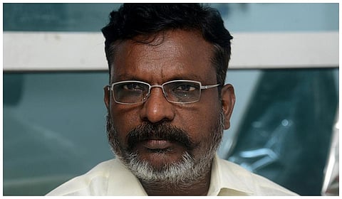 பொது இடங்களில் உள்ள கொடிக் கம்பங்களை அகற்றக் கோரும் உத்தரவு: விசிகவும் வழக்கு