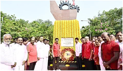 ''திராவிட மாடல் ஆட்சிக்கு தொழிலாளர் தோழர்கள் பக்கபலமாக இருக்க வேண்டும்'' - ஸ்டாலின் வேண்டுகோள்