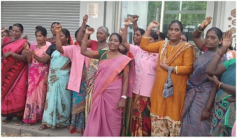 குறைந்தபட்ச கூலிக்கான அரசாணையை அமல்படுத்தக்கோரி தூய்மை பணியாளர்கள் கோரிக்கை @ புதுச்சேரி