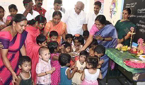 கோவையில் நவீன அங்கன்வாடி மையத்தை பாஜக எம்எல்ஏ வானதி சீனிவாசன் திறந்து வைத்தார் | படம்: ஜெ.மனோகரன்