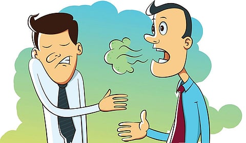 வாய் துர்நாற்றம் தீர்க்கும் வழிகள்