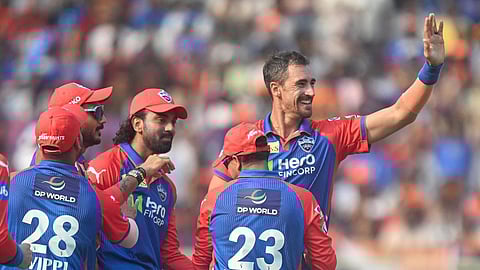 டெல்லி அணி வீரர்கள்