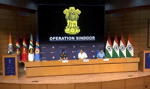 ‘ஆபரேஷன் சிந்தூர்’ மூலம் பாக். பயங்கரவாத முகாம்கள் மட்டுமே குறிவைத்து அழிப்பு: மத்திய அரசு விவரிப்பு