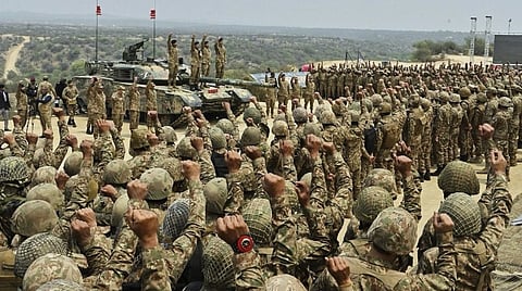 இந்திய ராணுவ தாக்குதலால் நெருக்கடி: ஆயுதப் பற்றாக்குறையால் பாகிஸ்தான் தவிப்பு