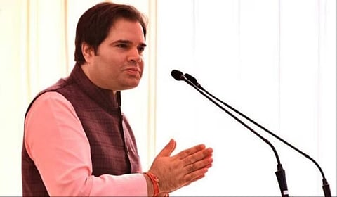 நீண்ட இடைவெளிக்குப் பின் பிரதமர் மோடியை பாராட்டிய வருண் காந்தி!