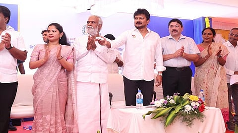 ராயப்பேட்டையில் ரூ.12.37 கோடியில் பல்நோக்கு மையம்: திட்டப் பணிகளை துணை முதல்வர் தொடங்கி வைத்தார்