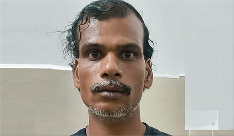 சேலம் முதிய தம்பதி கொலை வழக்கில் கைது செய்யப்பட்ட பிஹார் மாநில தொழிலாளி சந்தோஷ் குமார்