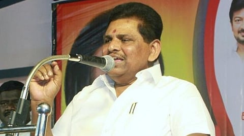 கால்நடைகளுக்கு ஆண்டு முழுவதும் பசுந்தீவனங்கள் கிடைக்க நடவடிக்கை எடுக்க வேண்டும்: அமைச்சர் அறிவுறுத்தல்