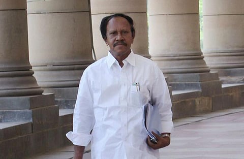 பள்ளிகளில் உட்கட்டமைப்பு வசதியை ஏற்படுத்துவதுடன் தரமான ஆசிரியர்களும் வேண்டும்: தம்பிதுரை கருத்து