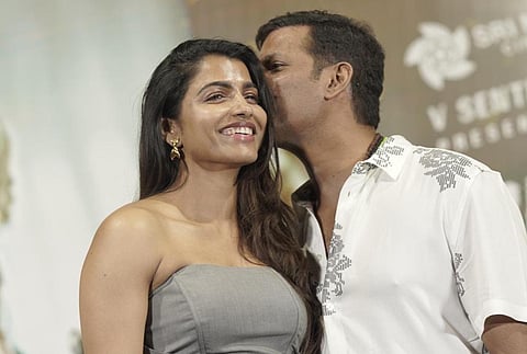 Click Bits: விஷால் - சாய் தன்ஷிகா ‘க்யூட்’ தருணங்கள்!