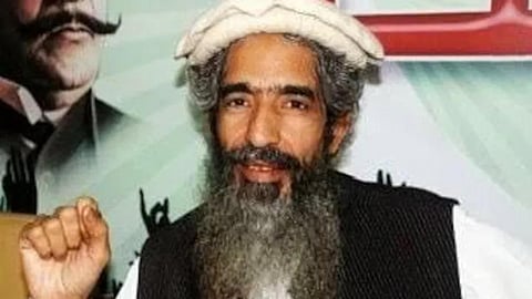 மர்மமான முறையில் படுகாயம் அடைந்த ‘லஷ்கர்’ முக்கிய தீவிரவாதி மருத்துவமனையில் அனுமதி