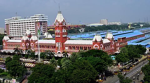 சென்னை - சென்ட்ரல் ரயில் நிலையத்தில் 13 மாதங்களில் 200 சிறார்கள் மீட்பு