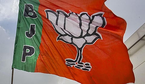 கர்நாடகாவில் மீண்டும் பாஜக ஆட்சி: கருத்து கணிப்பில் தகவல்