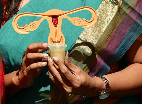 இன்று உலக மாதவிடாய் சுகாதார தினம்: பெண்கள் சுகாதாரத்தை கவனத்தில் கொள்வது அவசியம்