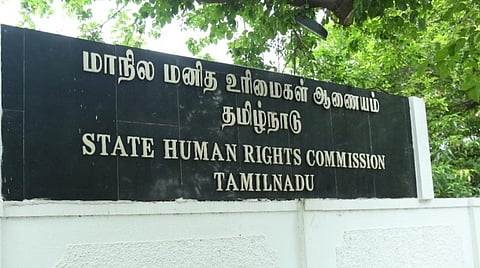 ஆசிரியை தாக்குதல்: மாணவிகளுக்கு ரூ.4 லட்சம் இழப்பீடு வழங்க தமிழக அரசுக்கு மனித உரிமைகள் ஆணையம் உத்தரவு