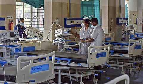 இந்தியாவில் 2,710 பேருக்கு கரோனா பாதிப்பு: கடந்த 24 மணி நேரத்தில் 7 பேர் உயிரிழப்பு