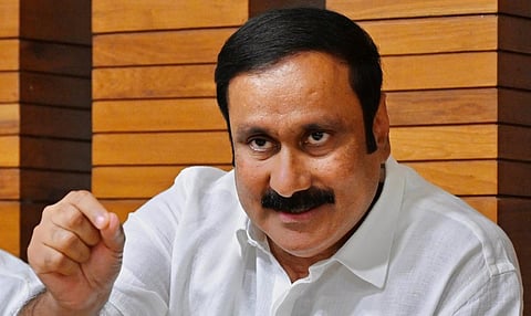 தமிழக ரயில் திட்டங்களுக்கான நிதியை வேறு மாநிலங்களுக்கு திருப்பி விடுவதா? - அன்புமணி கண்டனம்