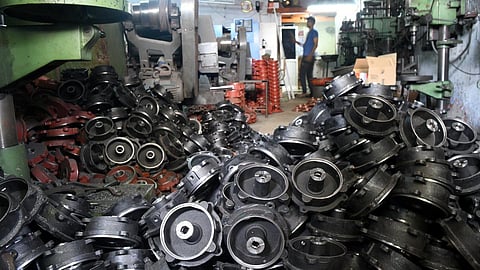 மின்கட்டணத்தை உயர்த்தினால் தமிழகத்தில் பல தொழில் நிறுவனங்கள் மூடப்படும்: அரசுக்கு தொழில் அமைப்பினர் கோரிக்கை