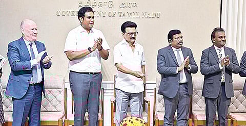 காஞ்சிபுரம் மாவட்டம் இருங்காட்டுக்கோட்டை சிப்காட் தொழிற்பூங்காவில் ரூ.300 கோடியில் அமைக்கப்பட்டுள்ள ரோபோட்டிக் பாகங்கள் உற்பத்தி ஆலையை காணொலி வாயிலாக நேற்று திறந்துவைத்தார் முதல்வர் மு.க.ஸ்டாலின்.