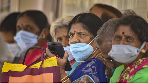 கர்ப்பிணிகள், முதியோர் முக கவசம் அணிய வேண்டும்: சுகாதார துறை அமைச்சர் அறிவுறுத்தல்