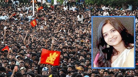 உள்படம்: எம்.ஆர்.காமாட்சி