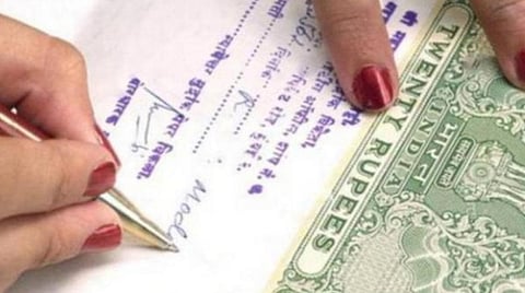 வருவாயை அதிகரிக்க மதுபானங்களை தொடர்ந்து புதுச்சேரியில் பத்திரப் பதிவு கட்டணம் உயர்வு