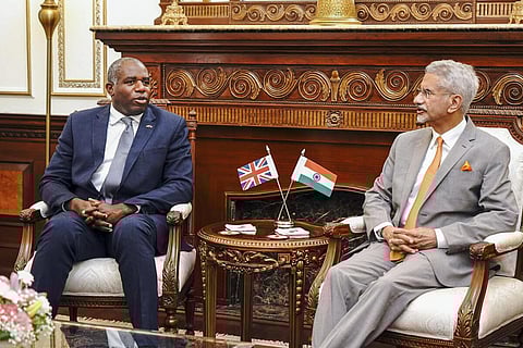 வெளியுறவு அமைச்சர் எஸ்.ஜெய்சங்கரை சந்தித்த இங்கிலாந்து வெளியுறவு அமைச்சர் டேவிட் லாம்மி