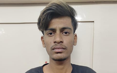 கைதான அத்னான்.