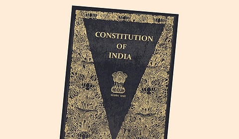 அரசமைப்புச் சட்டத்தில் சேர்த்தலும் நீக்கலும் காரணம் என்ன?