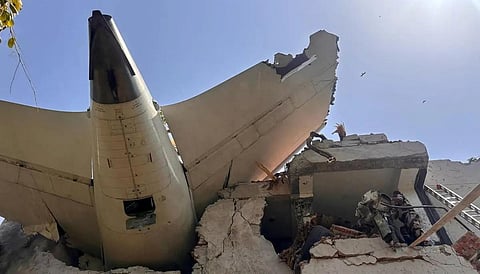 விபத்தில் சிக்கிய ஏர் இந்தியா விமானத்தில் பயணித்த பயணியின் டெல்லி டு அகமதாபாத் பயண அனுபவம்!