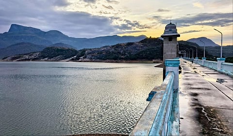 அமராவதி அணையின் நீர்மட்டம் உயர்வு: கரையோர கிராம மக்களுக்கு வெள்ள அபாய எச்சரிக்கை