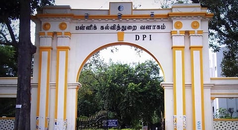 ஒய்வு பெறும் ஆசிரியர்களுக்கான மறுநியமனம் - பள்ளிக் கல்வித் துறை விளக்கம்