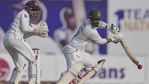 வங்கதேச அணி 484 ரன்கள் குவிப்பு!