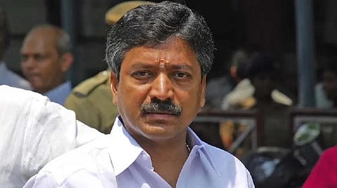 சி.வி.சண்முகத்தை கொலை செய்ய முயன்ற வழக்கில் குற்றம்சாட்டப்பட்ட 15 பேரும் விடுவிப்பு