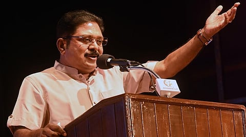 அரசு பள்ளி மாணவர்களுக்கு தரமான உணவு: டிடிவி தினகரன் வலியுறுத்தல்