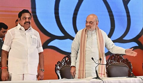 உள்துறை அமைச்சர் அமித் ஷா மற்றும் அதிமுக பொதுச் செயலாளர் எடப்பாடி பழனிசாமி | கோப்புப்படம்