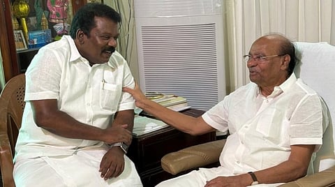 பாமக நிறுவனர் ராமதாஸை நேற்று சந்தித்த தமிழக காங். தலைவர் செல்வப்பெருந்தகை.