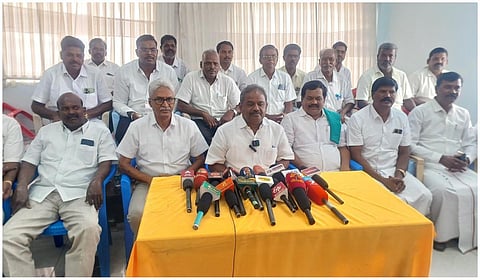 பாமக-வை சிதைக்கும் நோக்கத்துடன் திமுக செயல்படுகிறது: கட்சி நிர்வாகிகள் கூட்டாக பேட்டி