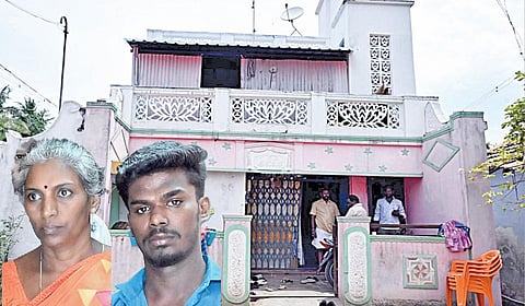 மடப்புரத்தில் அஜித்குமார் குடும்பத்தினர் வசிக்கும் வாடகை வீடு. (உள்படம்) மாலதி, நவீன்குமார்