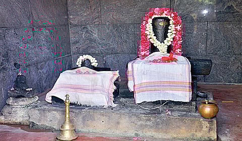 ஏற்றம் தரும் ஏடு ஜோதிடர்..!