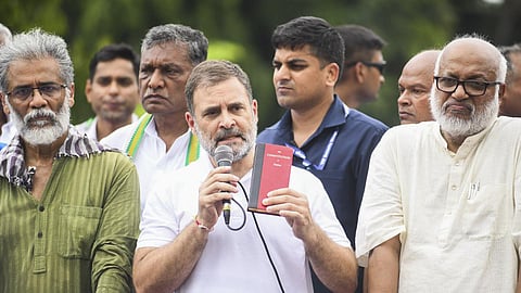 பாட்னா பேரணியில் ராகுல் காந்தி