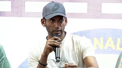 “தியேட்டரில் முதல் 3 நாள் பப்ளிக் ரிவ்யூ எடுக்க அனுமதிக்காதீர்” - விஷால் வலியுறுத்தல்