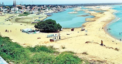மணப்பாட்டில் சிறு துறைமுகம் அமைக்க எதிர்ப்பு: போராட்டத்துக்கு தயாராகும் மீனவர்கள்!