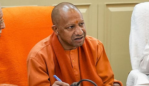 சமூக விரோதிகள் காவி உடையில் ஊடுருவி கன்வர் யாத்ரீகர்களின் புகழை கெடுக்க முயற்சி: உ.பி. முதல்வர் குற்றச்சாட்டு