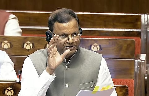 நாடு முழுவதும் உள்ள வங்கிகளில் உரிமை கோரப்படாத தொகை ரூ.67 ஆயிரம் கோடி: நாடாளுமன்றத்தில் அமைச்சர் தகவல்