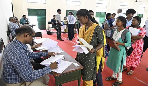 அரசு கலை அறிவியல் கல்லூரிகளில் முதுகலை படிப்புக்கு விண்ணப்பிக்கலாம்